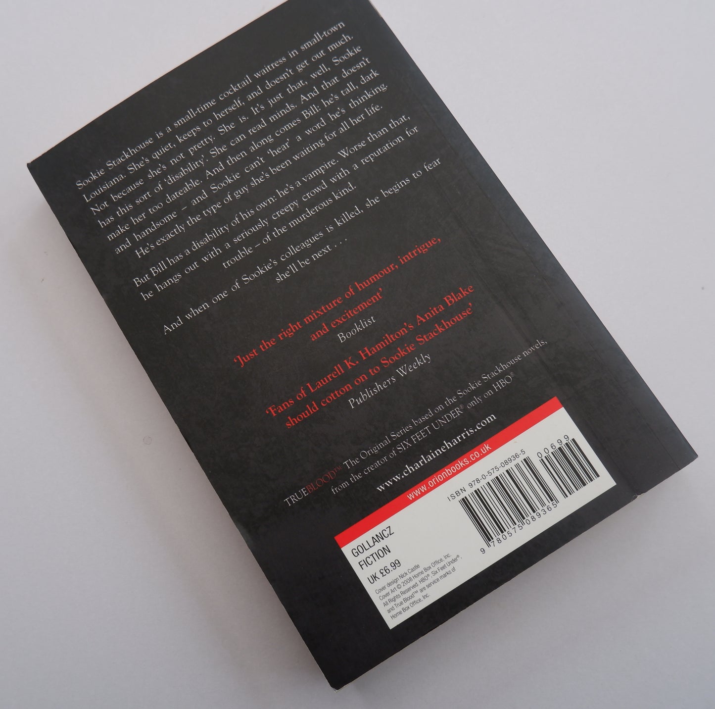 Dead Until Dark: A True Blood Novel - Charlaine Harris